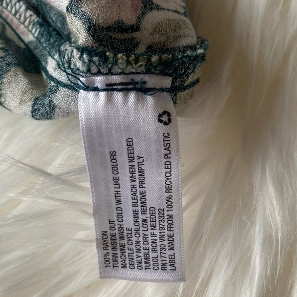 Top and skirt spring set. - Picture 7 of 8